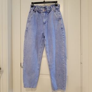ZARA Paperbag Baggy High Waist Jeans Size 4, Light Ash Blue